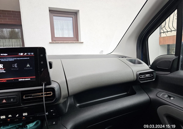 Peugeot Rifter cena 64900 przebieg: 126700, rok produkcji 2019 z Gliwice małe 211